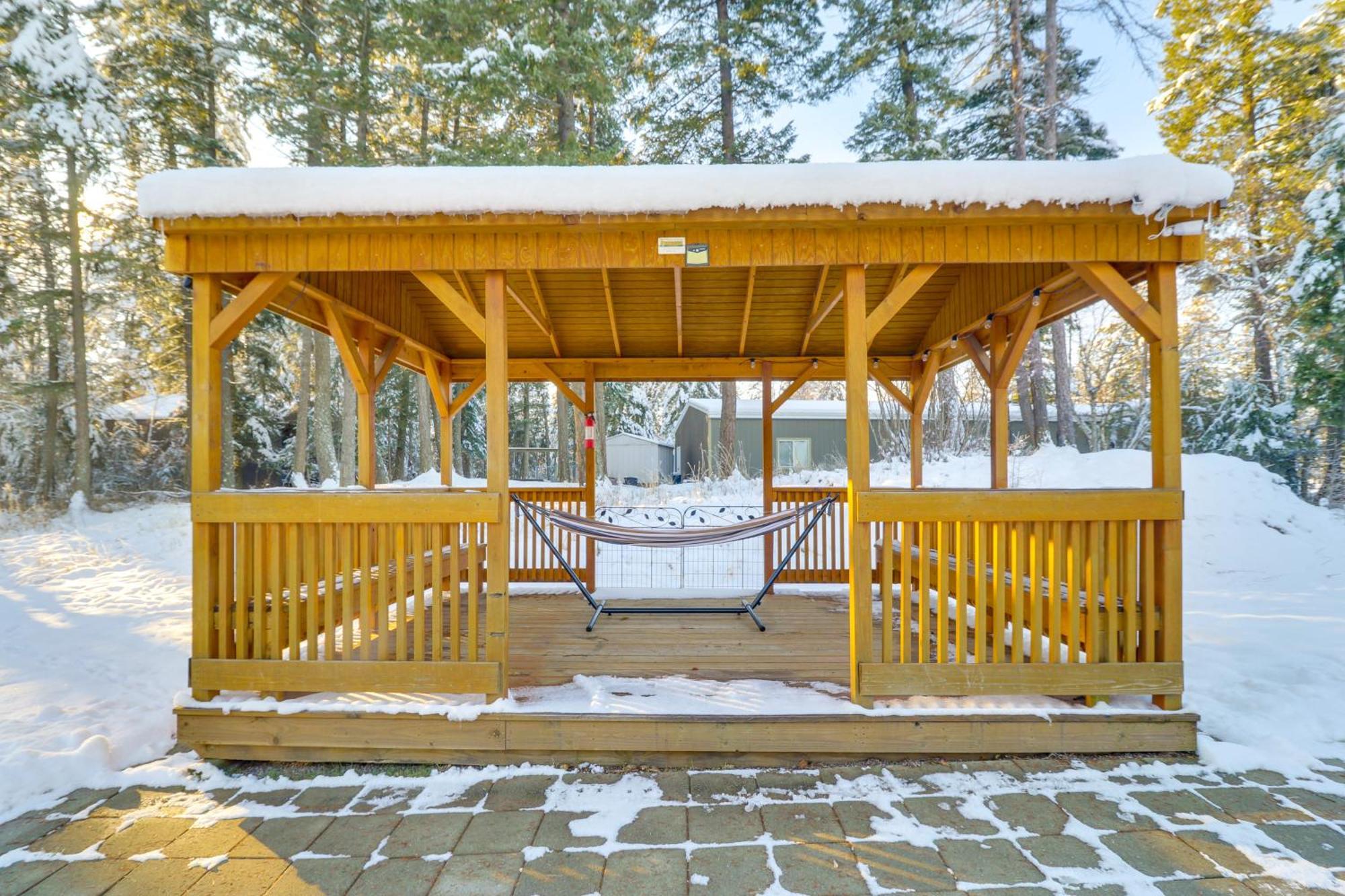 Columbia Falls Private Retreat Pool Table And Deck! Kültér fotó
